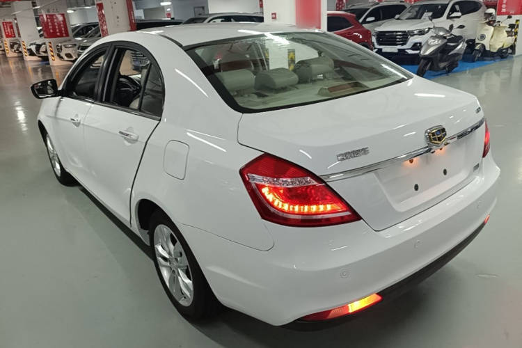 GEELY Emgrand 2015 car image #7