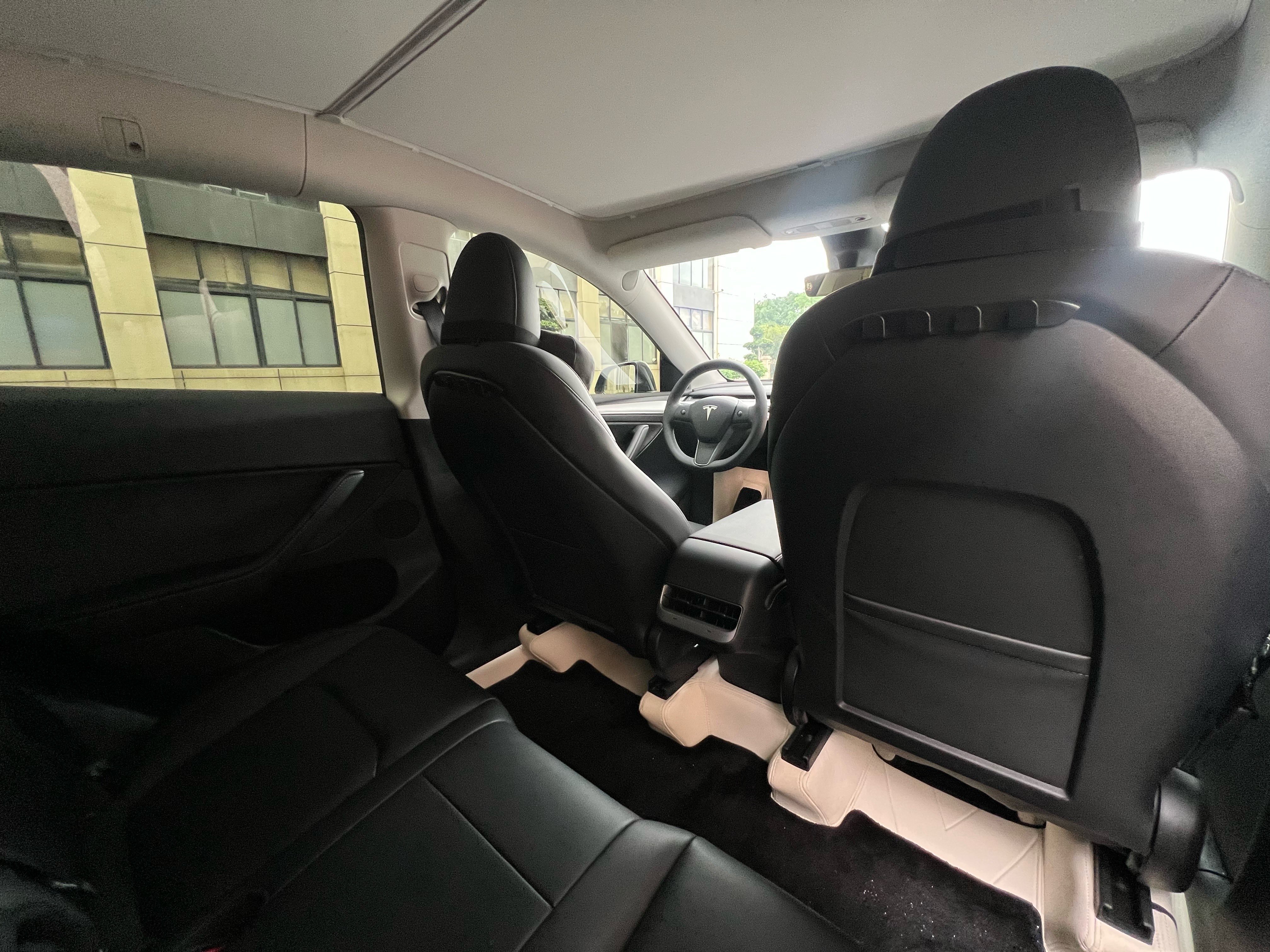 Tesla Model Y 2024 #15 Tesla Model Y 2024 car image #15