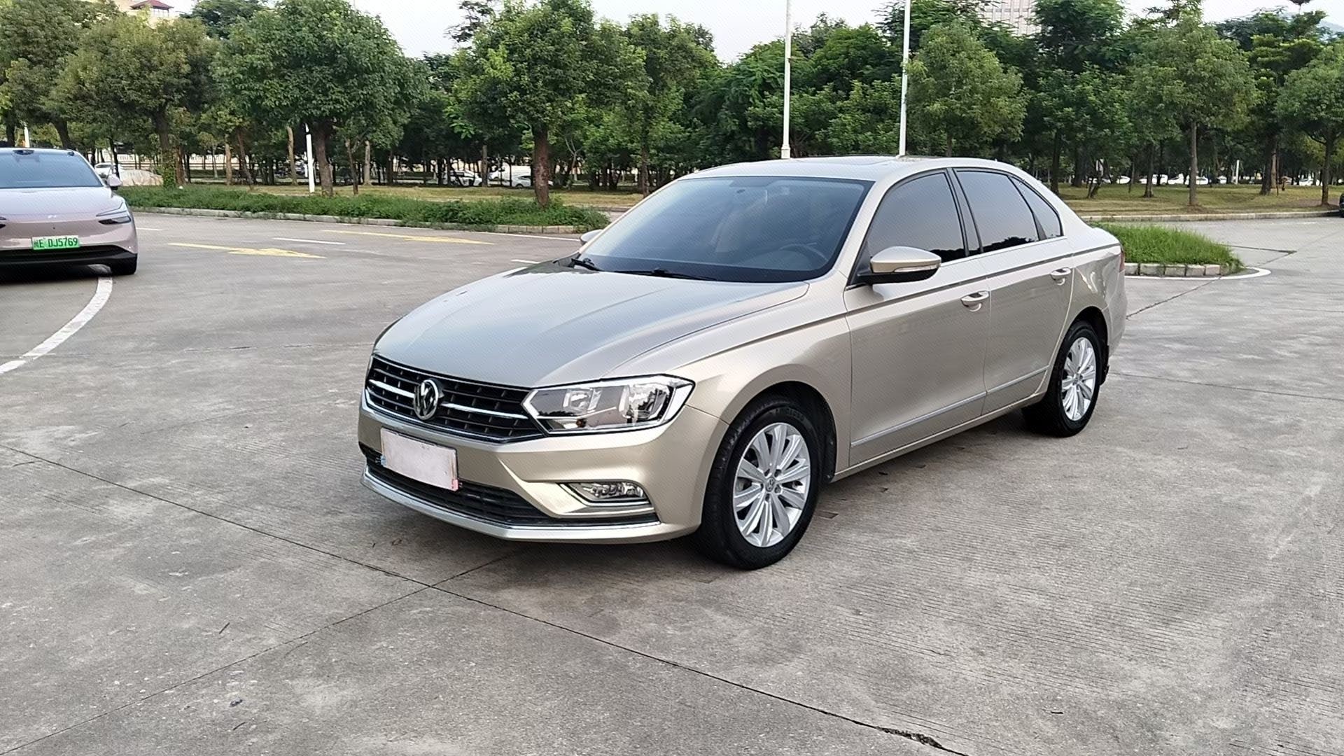 Volkswagen Bora 2017 car image 