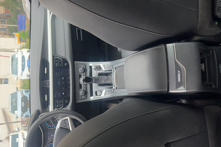 GEELY Emgrand 2020 #26 GEELY Emgrand 2020 car image #26