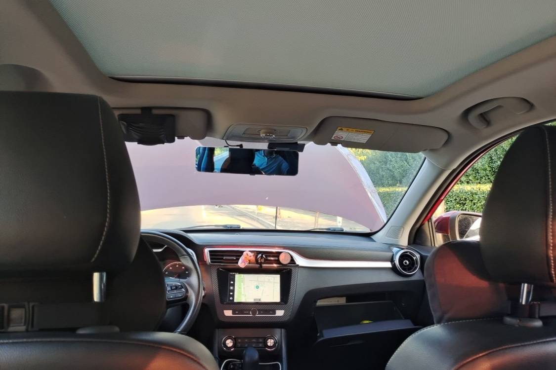 MG ZS 2018 car image #20