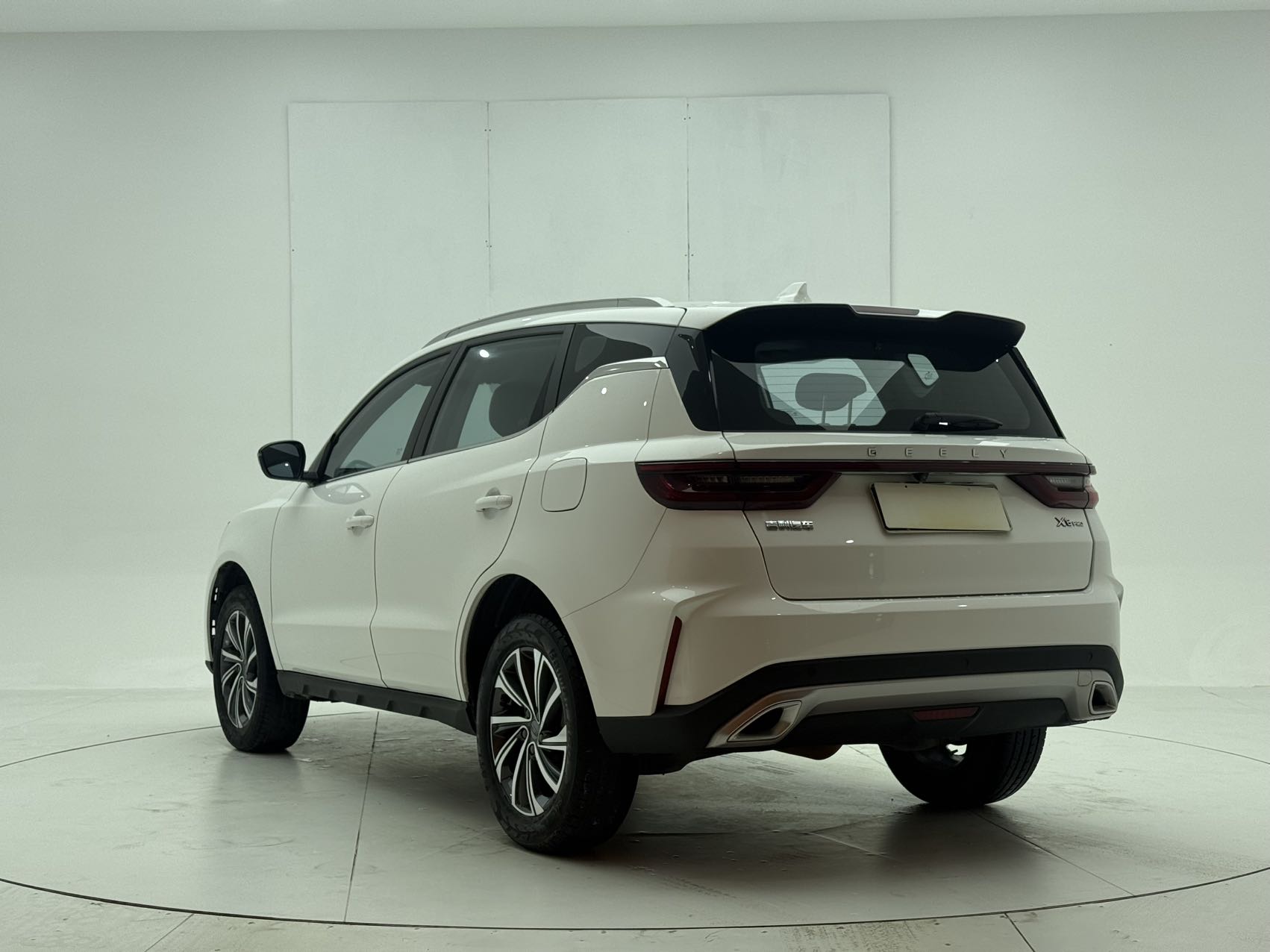 GEELY Vision X6 2023 car image #6