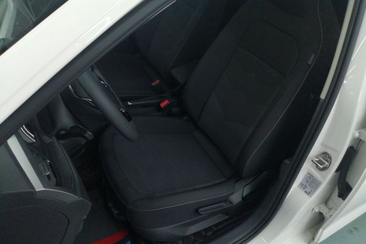 Volkswagen Polo 2020 صورة سيارة #19