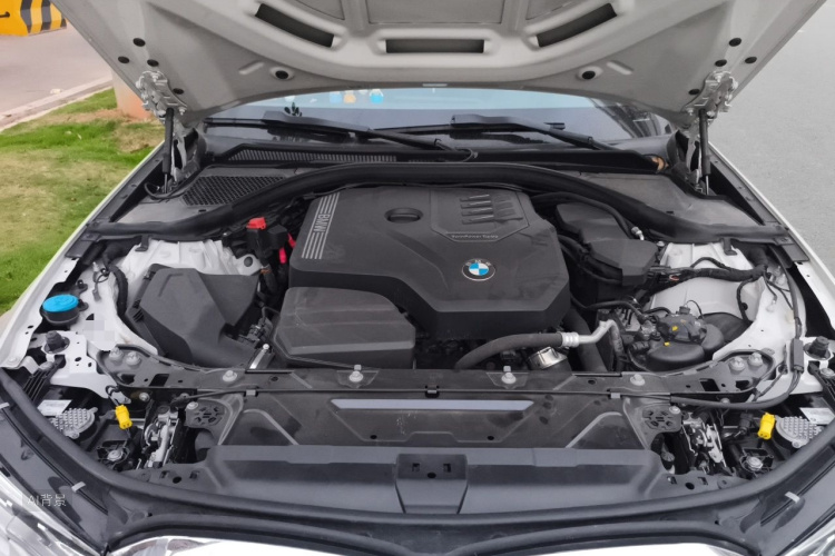 BMW 3 Series 2021 #22 BMW 3 Series 2021 car image #22