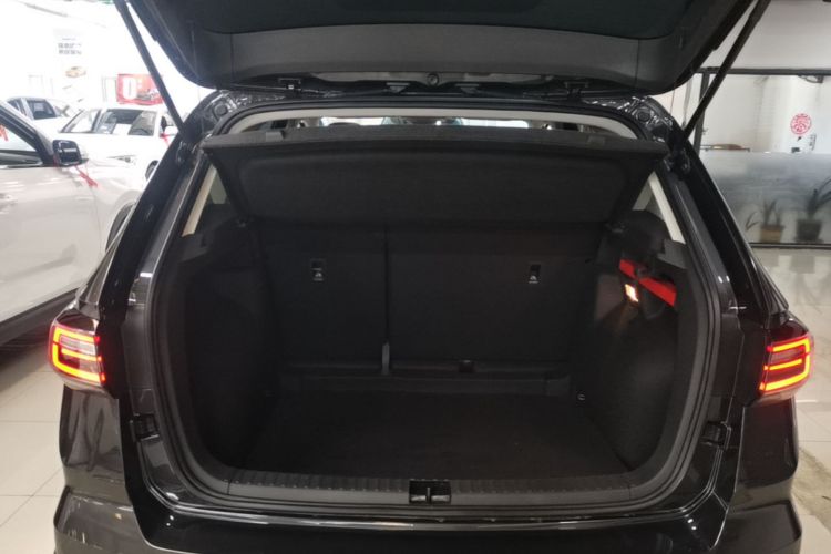 Volkswagen Tharu 2024 car image #19