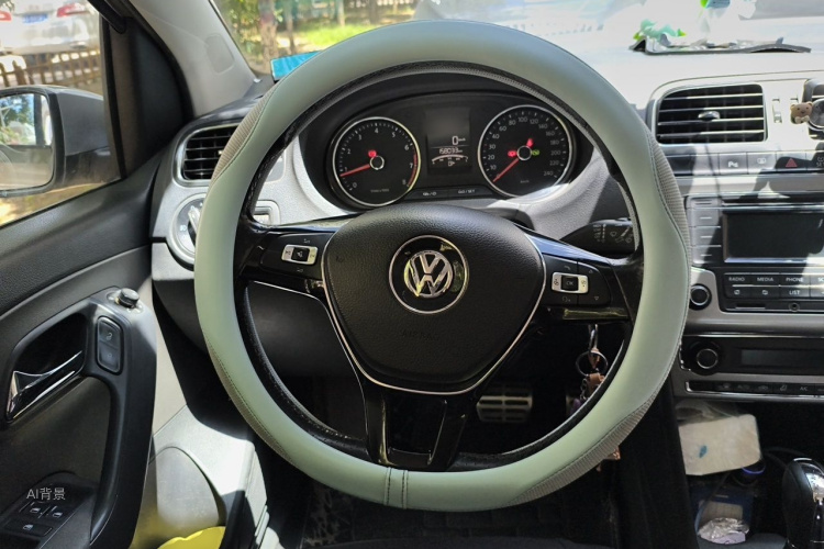 Volkswagen Polo 2014 #12 Volkswagen Polo 2014 car image #12
