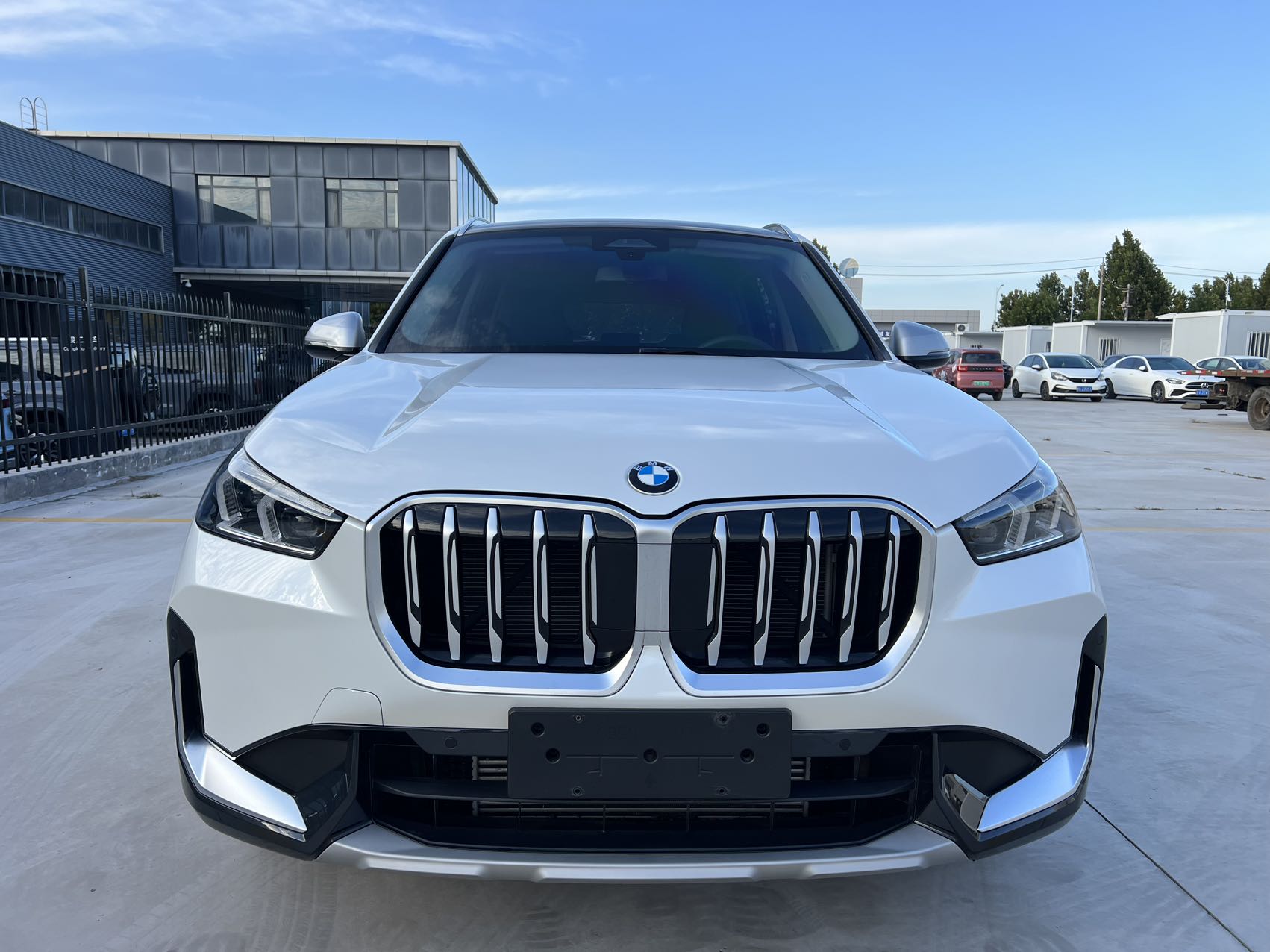 BMW X1 2023 car image #2
