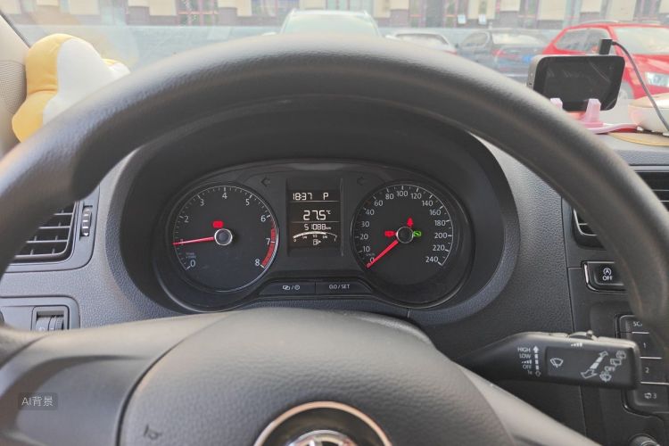 Volkswagen Polo 2019 #13 Volkswagen Polo 2019 car image #13