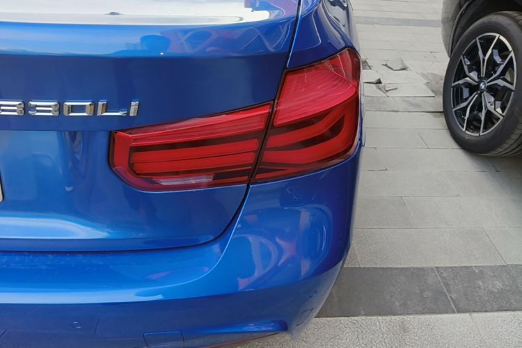 BMW 3 Series 2017 #8 BMW 3 Series 2017 car image #8