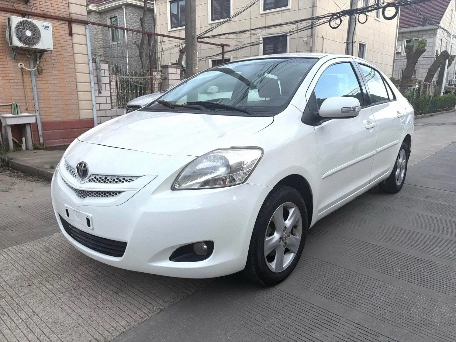 Toyota Vios 2010 Toyota Vios 2010 car image