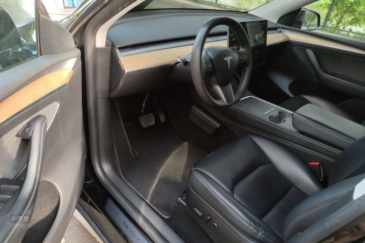 Tesla Model Y 2022 #18 Tesla Model Y 2022 car image #18