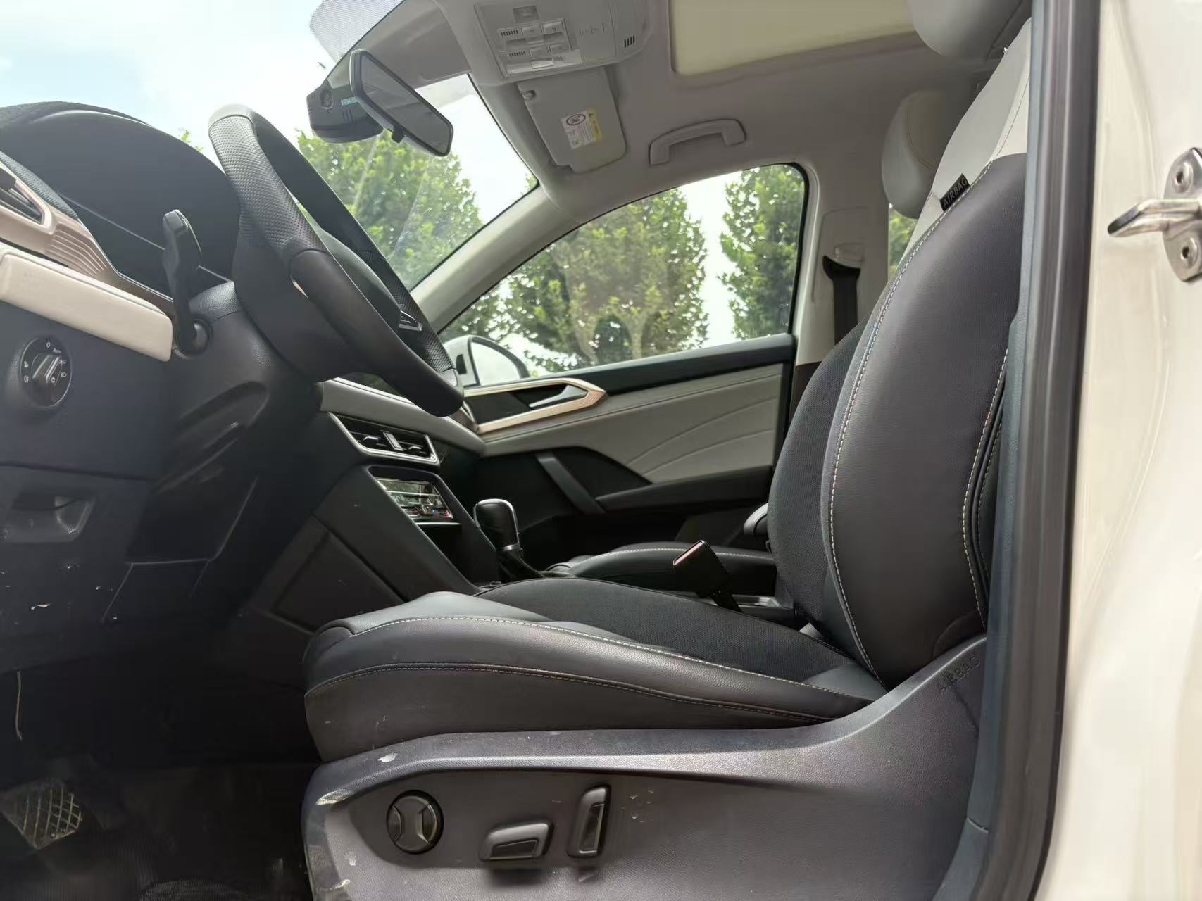 Volkswagen Tharu 2024 car image #4
