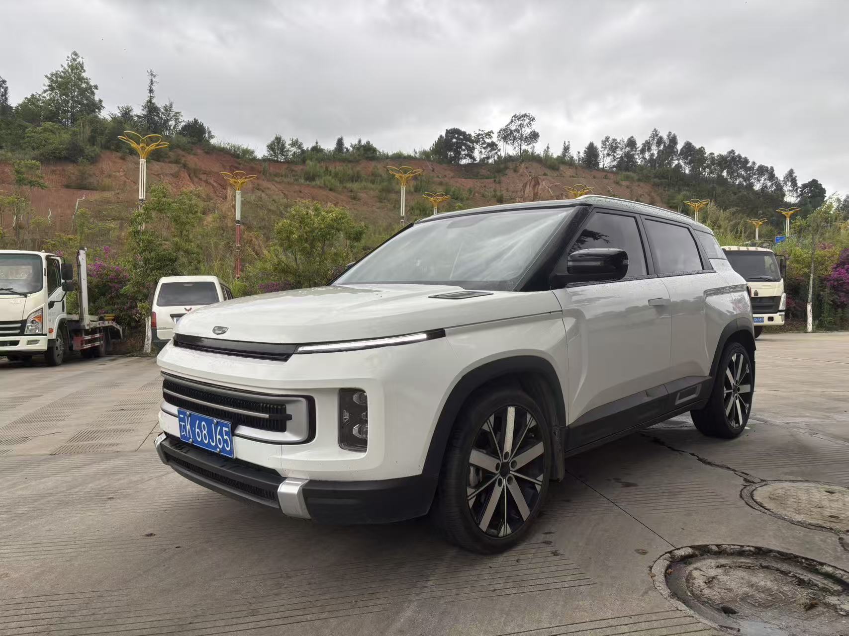 GEELY ICON 2023 car image 