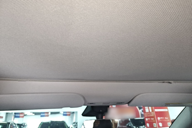 Tesla Model Y 2022 car image #18