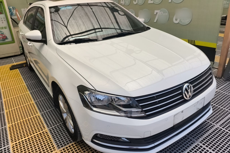 Volkswagen Lavida 2017 car image #4