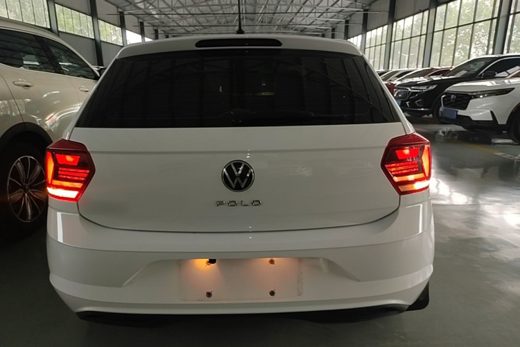 Volkswagen Polo 2023 car image #6