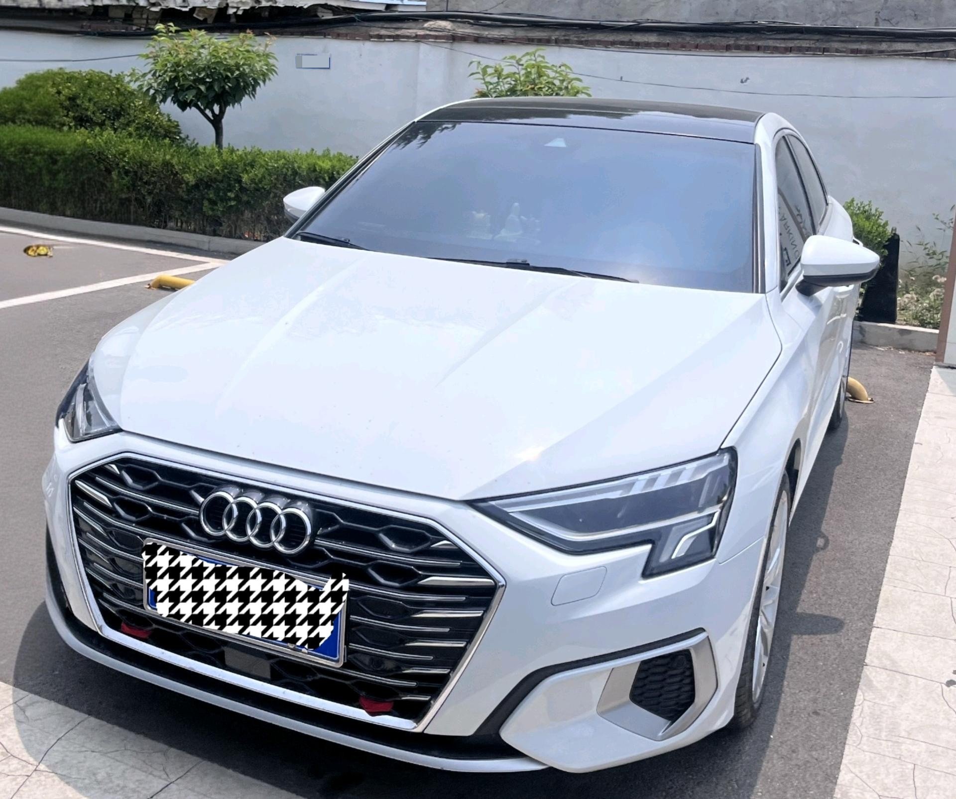 2022 2022 car image