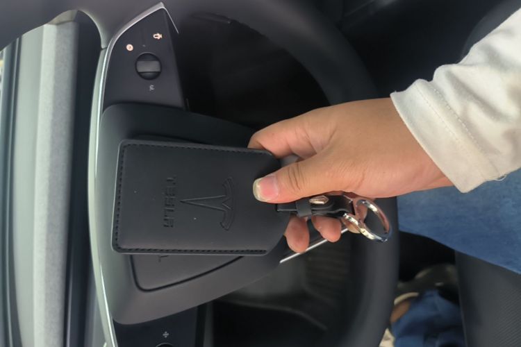 Tesla Model 3 2025 car image #9