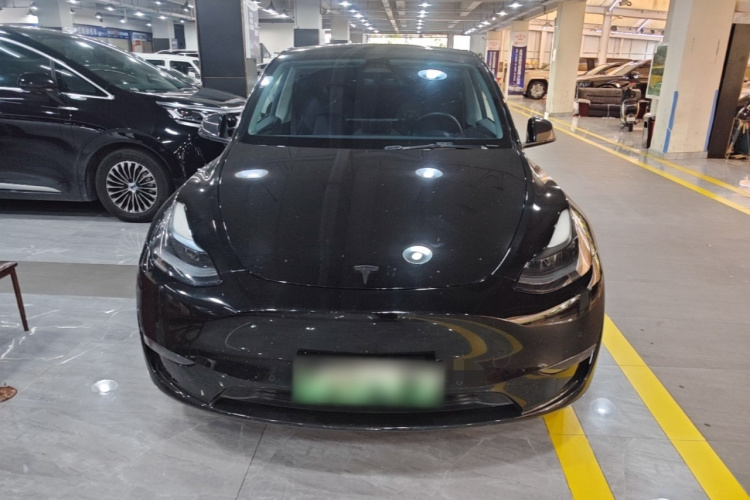 Tesla Model Y 2021 #3 Tesla Model Y 2021 car image #3