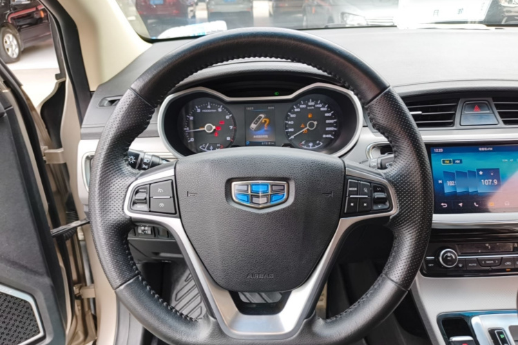 GEELY Emgrand GS 2018 car image #15