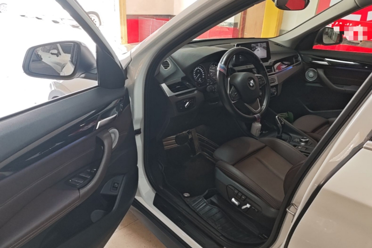 BMW X1 2022 car image #16