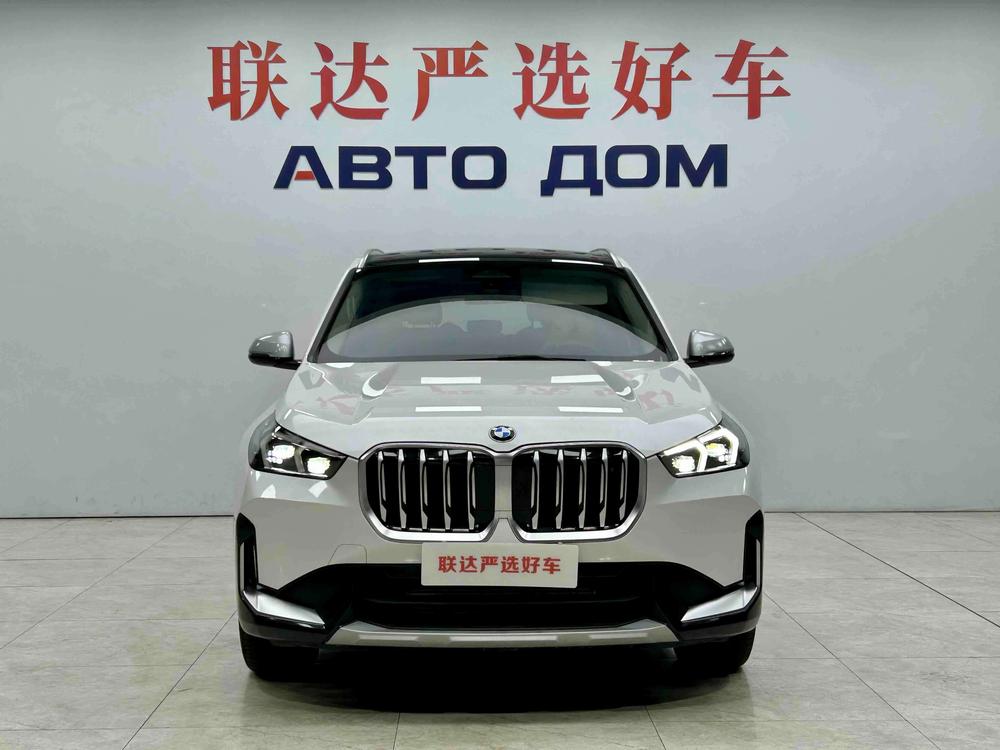 BMW X1 2024 car image #2