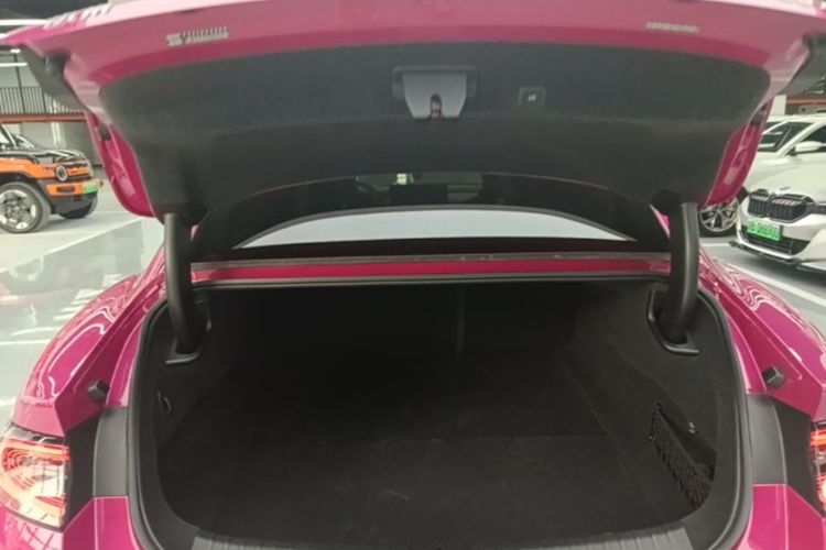 MI SU7 2025 car image #19