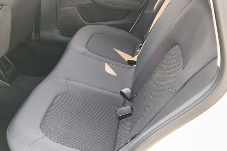 Volkswagen Santana 2017 #17 Volkswagen Santana 2017 car image #17