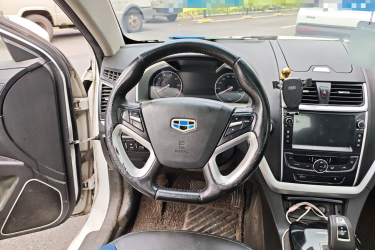 GEELY Emgrand New Energy 2017 immagine di auto #12