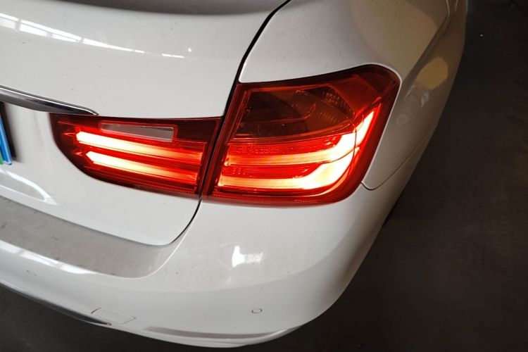 BMW 3 Series 2014 #8 BMW 3 Series 2014 car image #8