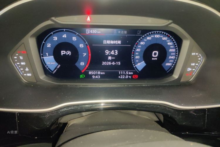 Audi Q3 2019 car image #13