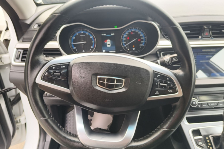 GEELY Emgrand 2019 car image #11