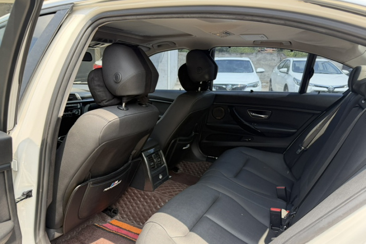 BMW 3 Series 2016 #11 BMW 3 Series 2016 car image #11