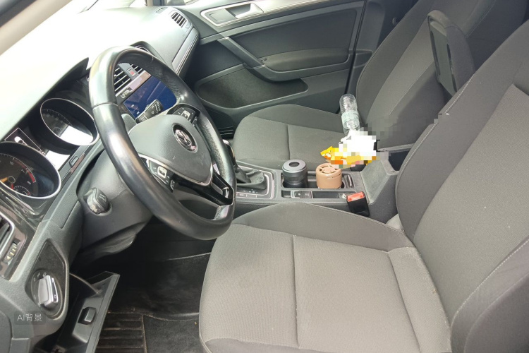 Volkswagen Golf 2020 car image #17