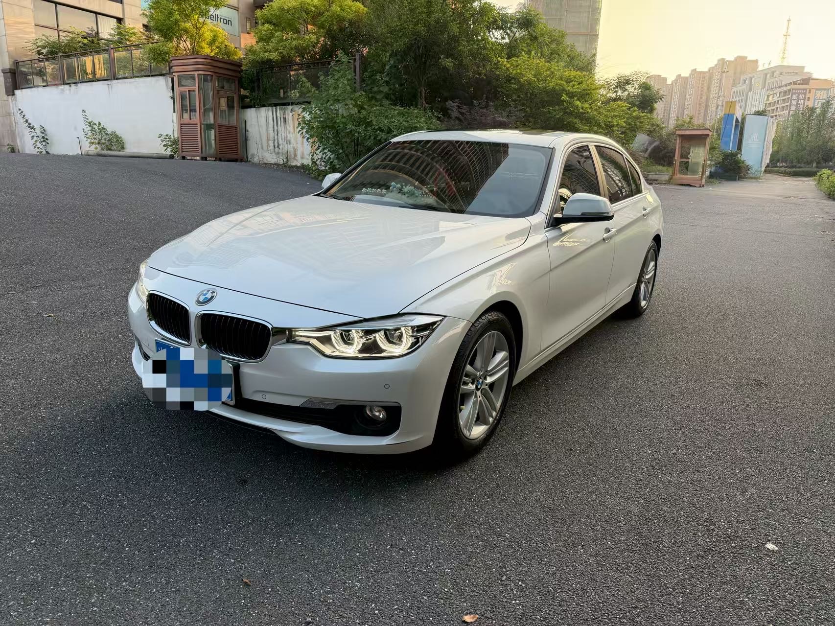 BMW 3 Series 2017 BMW 3 Series 2017 car image
