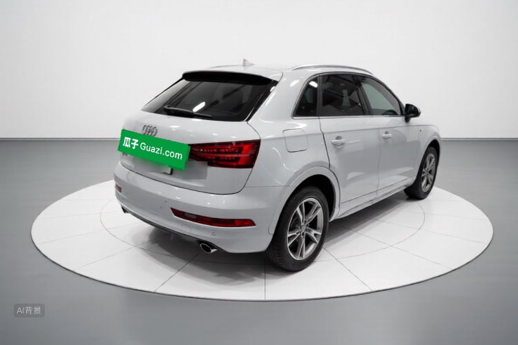 Audi Q3 2018 car image #7