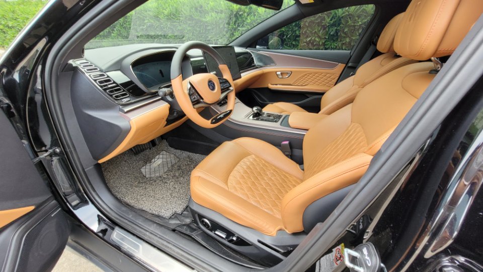 BYD Han 2022 car image #12