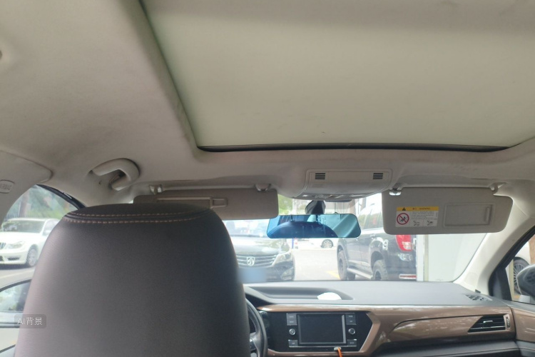 Volkswagen Tharu 2019 car image #21