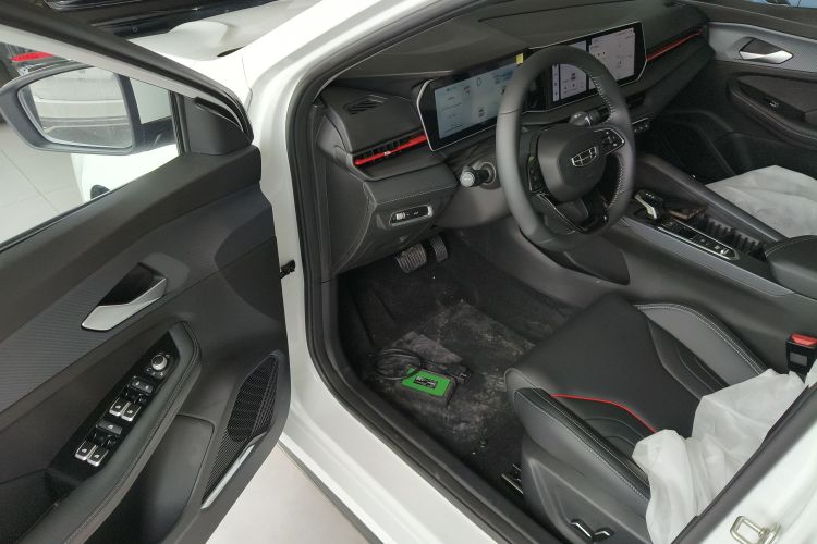 GEELY Binray 2026 #12 GEELY Binray 2026 car image #12