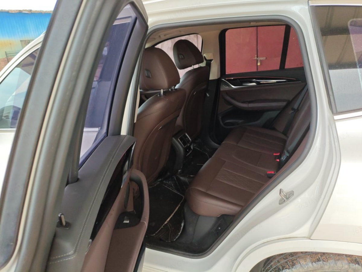BMW X3 2022 car image #6