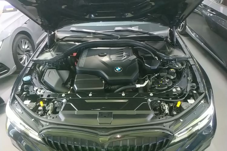 BMW 3 Series 2020 #20 BMW 3 Series 2020 car image #20