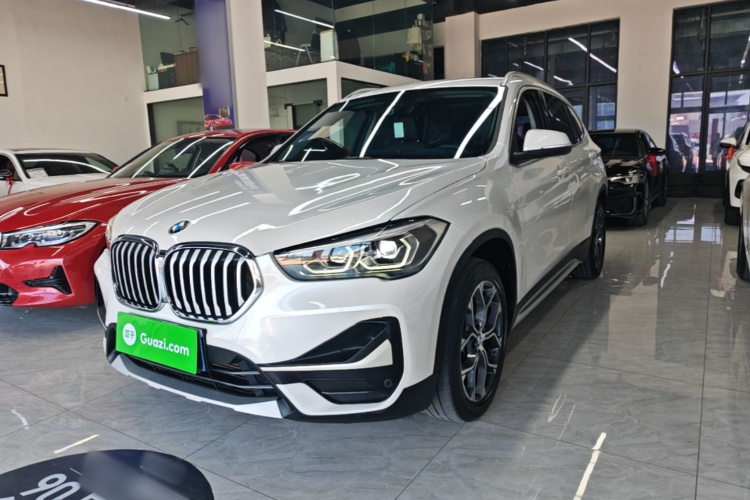 BMW X1 2021 #2 BMW X1 2021 car image #2
