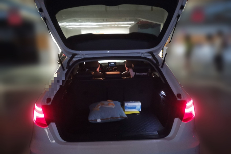 Audi A3 2019 immagine di auto #17