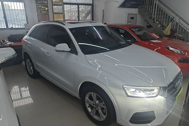 Audi Q3 2019 car image #4