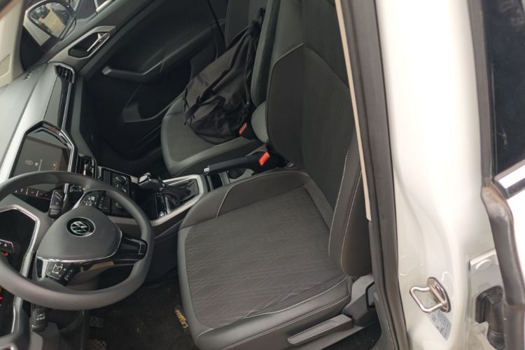 Volkswagen T-Cross 2022 #15 Volkswagen T-Cross 2022 car image #15