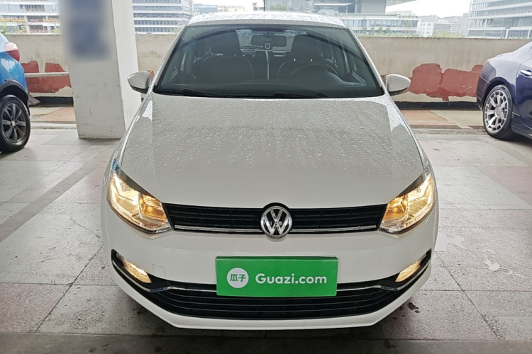 Volkswagen Polo 2018 car image #3