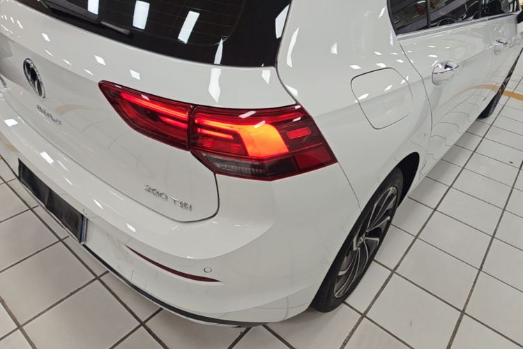 Volkswagen Golf 2021 car image #8