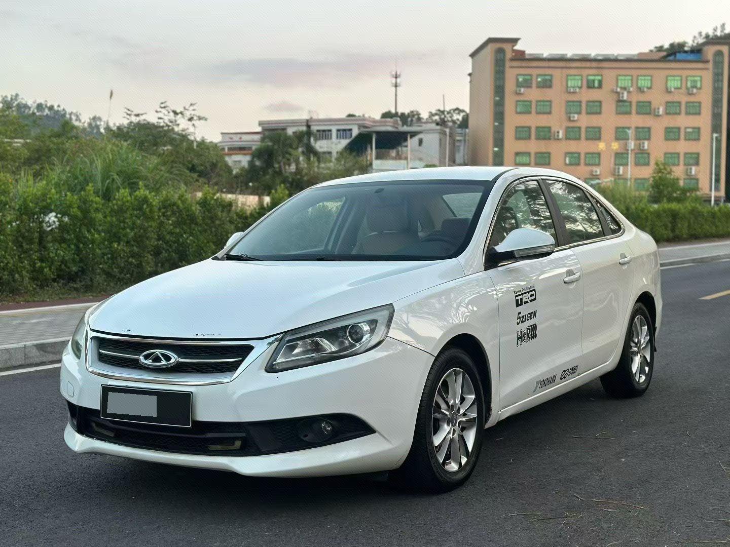 Chery Arrizo 7 2013 car image 