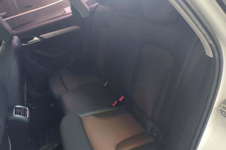 Audi Q3 2018 #17 Audi Q3 2018 car image #17