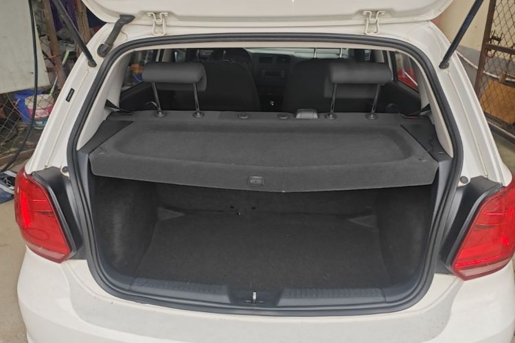 Volkswagen Polo 2016 #19 Volkswagen Polo 2016 car image #19